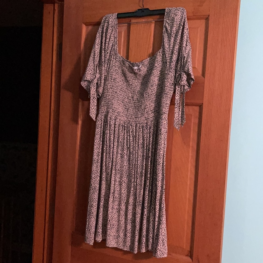 BRAND NEW American Eagle Outfitters Leopard Printed Dress